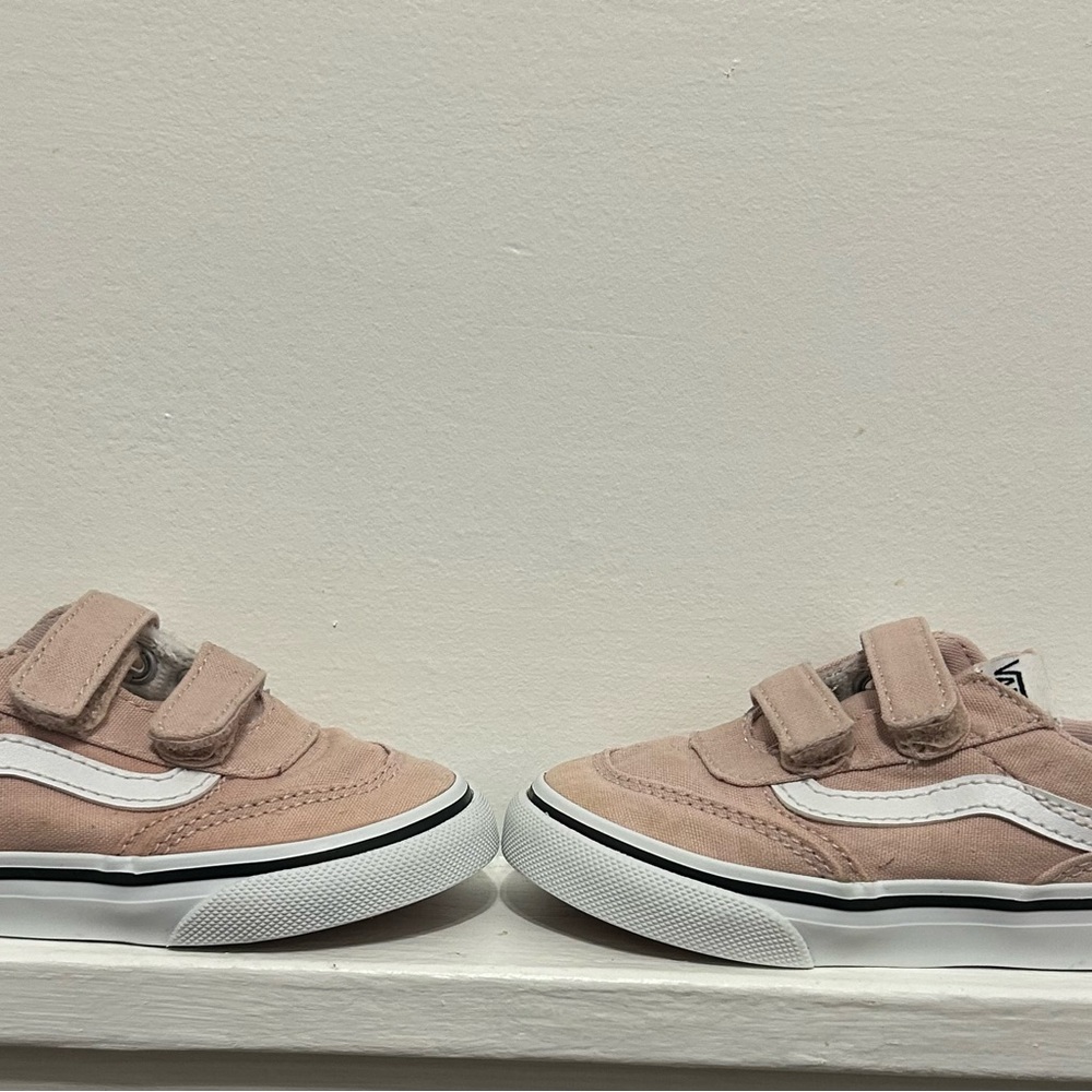 Vans Old Skool Toddler 7C Sneakers Pink Suede Canvas